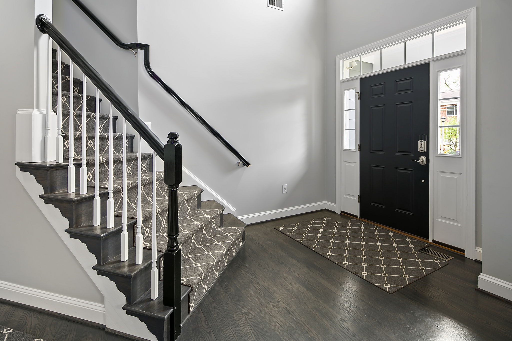 5859 26th St N, Arlington, VA 22207, US Photo 6