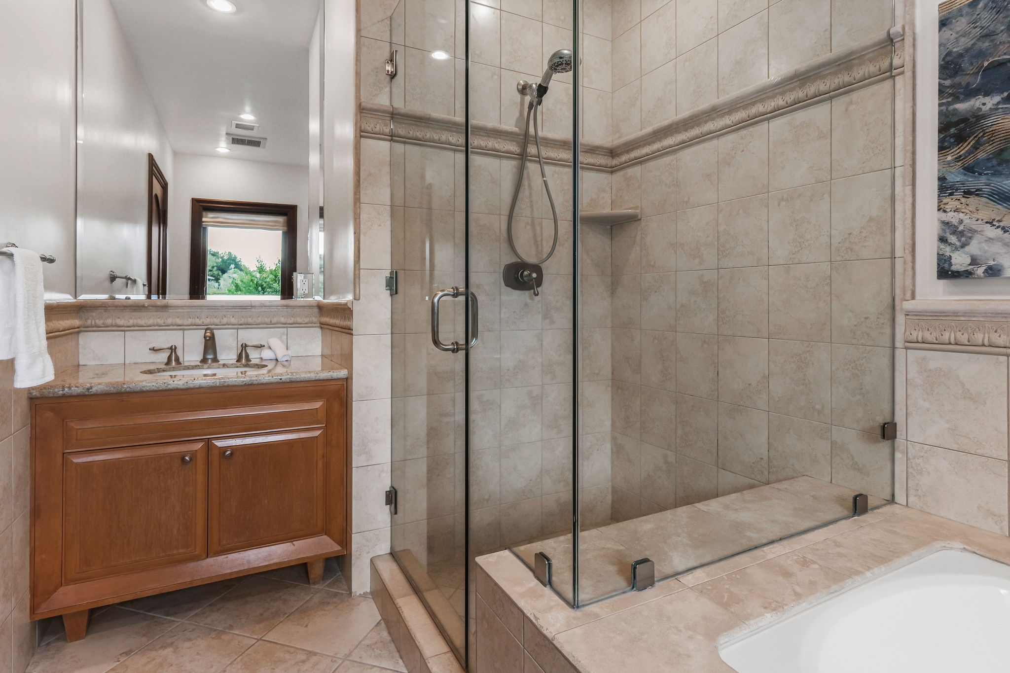 1191 N Bundy-23