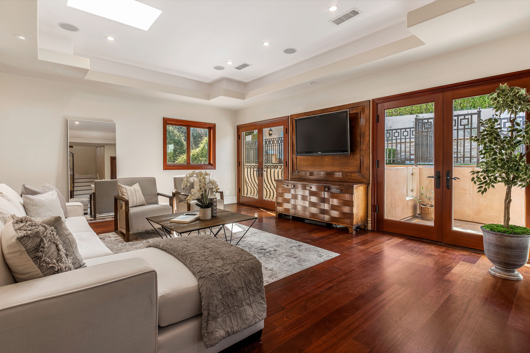 1191 N Bundy-53