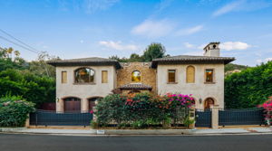1191 N Bundy-1