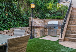 1191 N Bundy-39