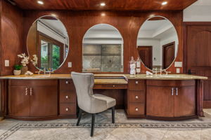 1191 N Bundy-31