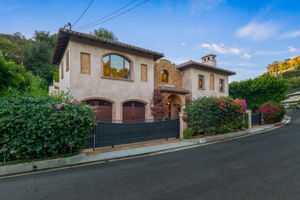 1191 N Bundy-2
