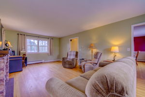 13 Allen Dr, East Windsor, CT 06016, US Photo 18