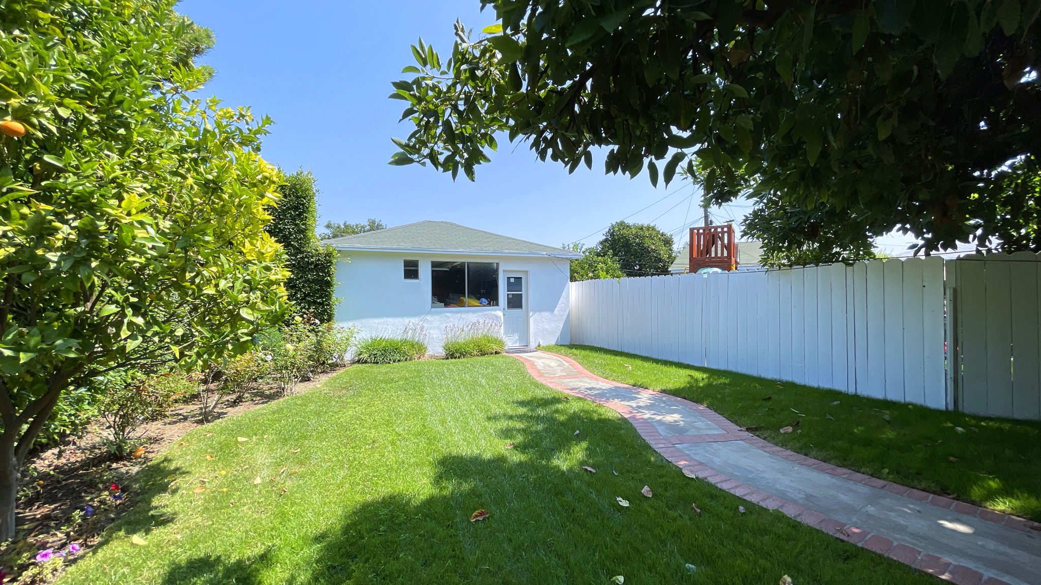 1805 Warwick Ave, Santa Monica, CA 90404 RealtyVision 3D