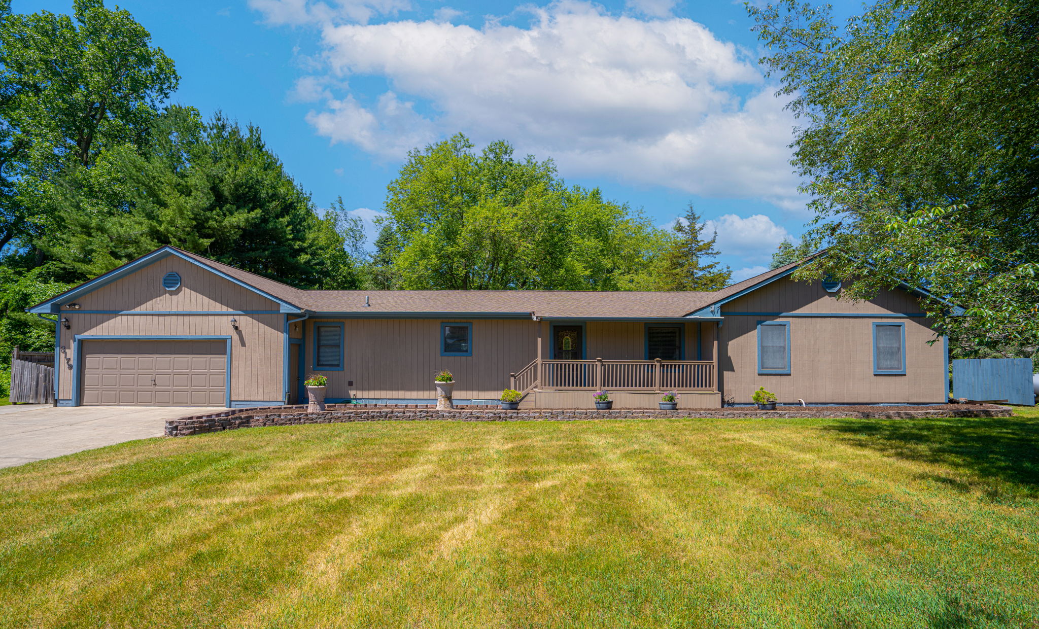 3179 E Shore Dr, Columbiaville, MI 48421 Great Lakes Aerial Video