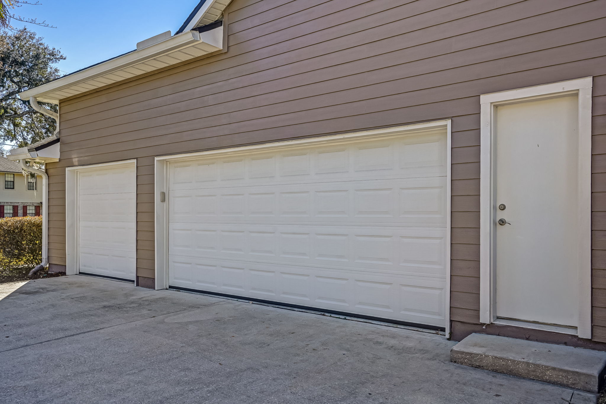 Three Car Garage