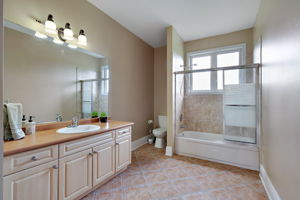 232319 Trafalgar Rd N, ON, CA Photo 23