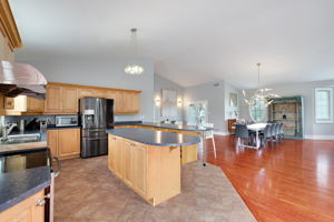 232319 Trafalgar Rd N, ON, CA Photo 10