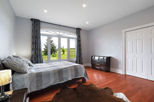 232319 Trafalgar Rd N, ON, CA Photo 29