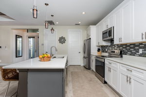 2507 NW 41st Ave, Cape Coral, FL 33993, US Photo 10