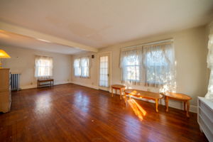 31 Wellington St, New Britain, CT 06053, US Photo 3