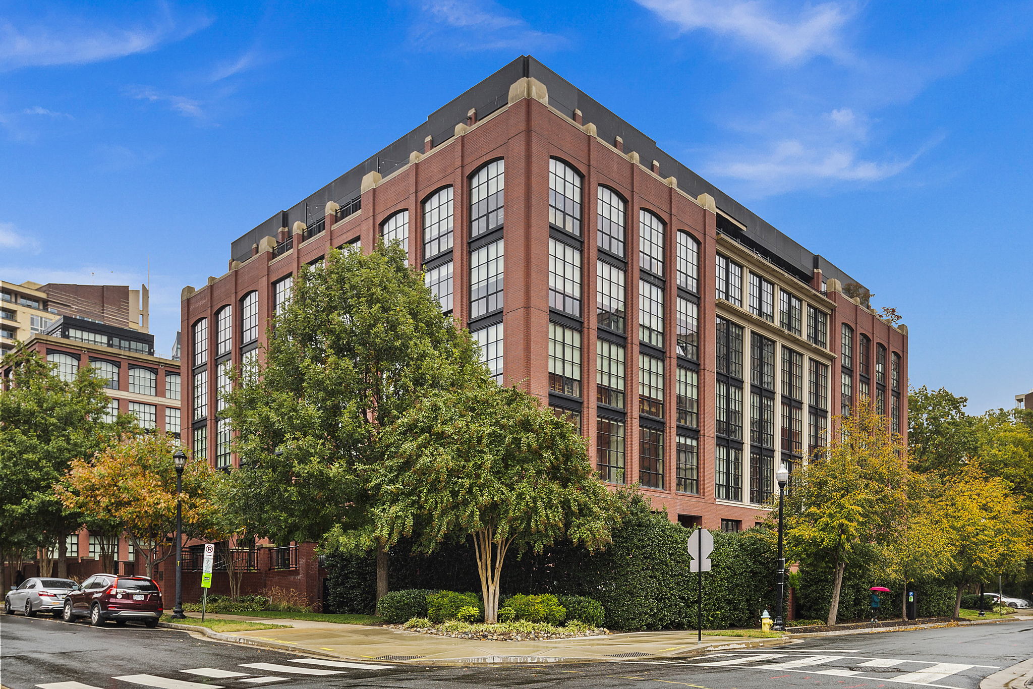 1615 N Queen St, Arlington, VA 22209, USA Photo 4