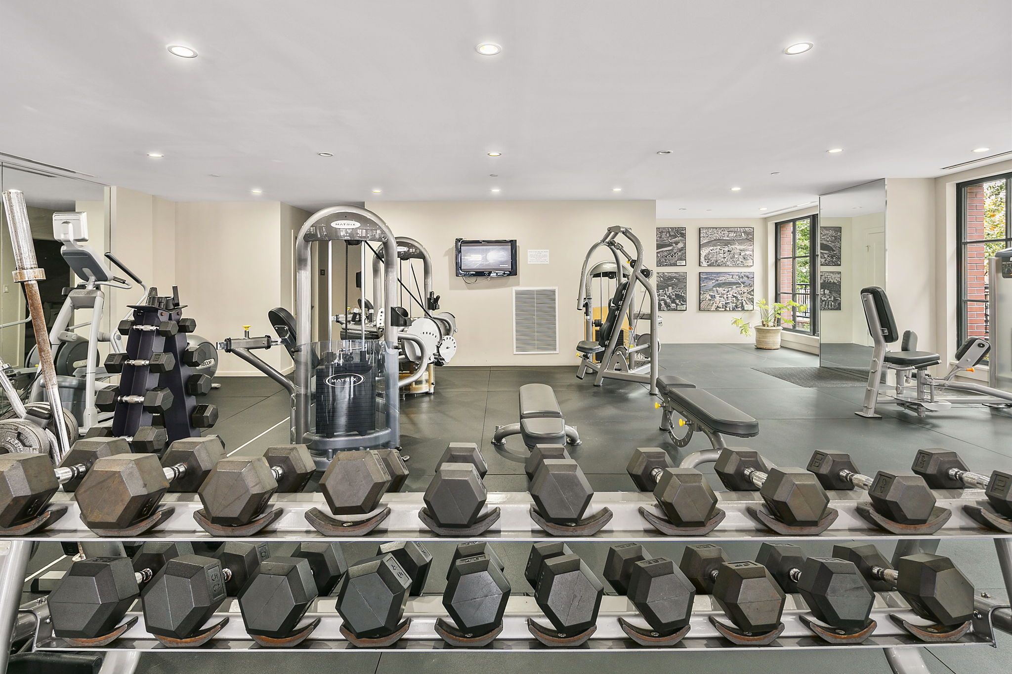 1615 N Queen St, Arlington, VA 22209, USA Photo 41