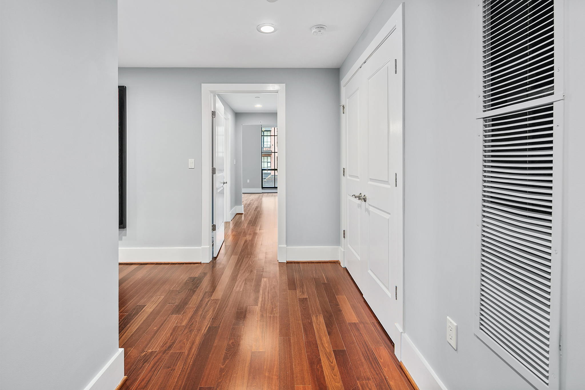 1615 N Queen St, Arlington, VA 22209, USA Photo 9