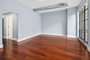 1615 N Queen St, Arlington, VA 22209, USA Photo 35