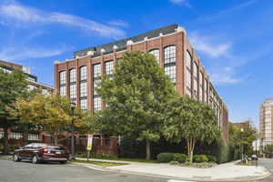 1615 N Queen St, Arlington, VA 22209, USA Photo 1