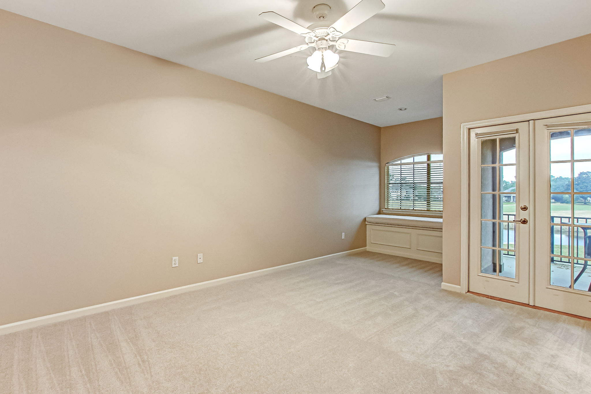 Bedroom Suite 4 with Balcony
