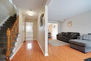 95 Burbank Crescent, Orangeville, ON L9W 3E6, CA Photo 4