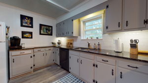 1309 Live Oak St, Beaufort, NC 28516, USA Photo 24