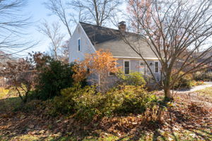 45 Robindale Dr, Berlin, CT 06037, USA Photo 2