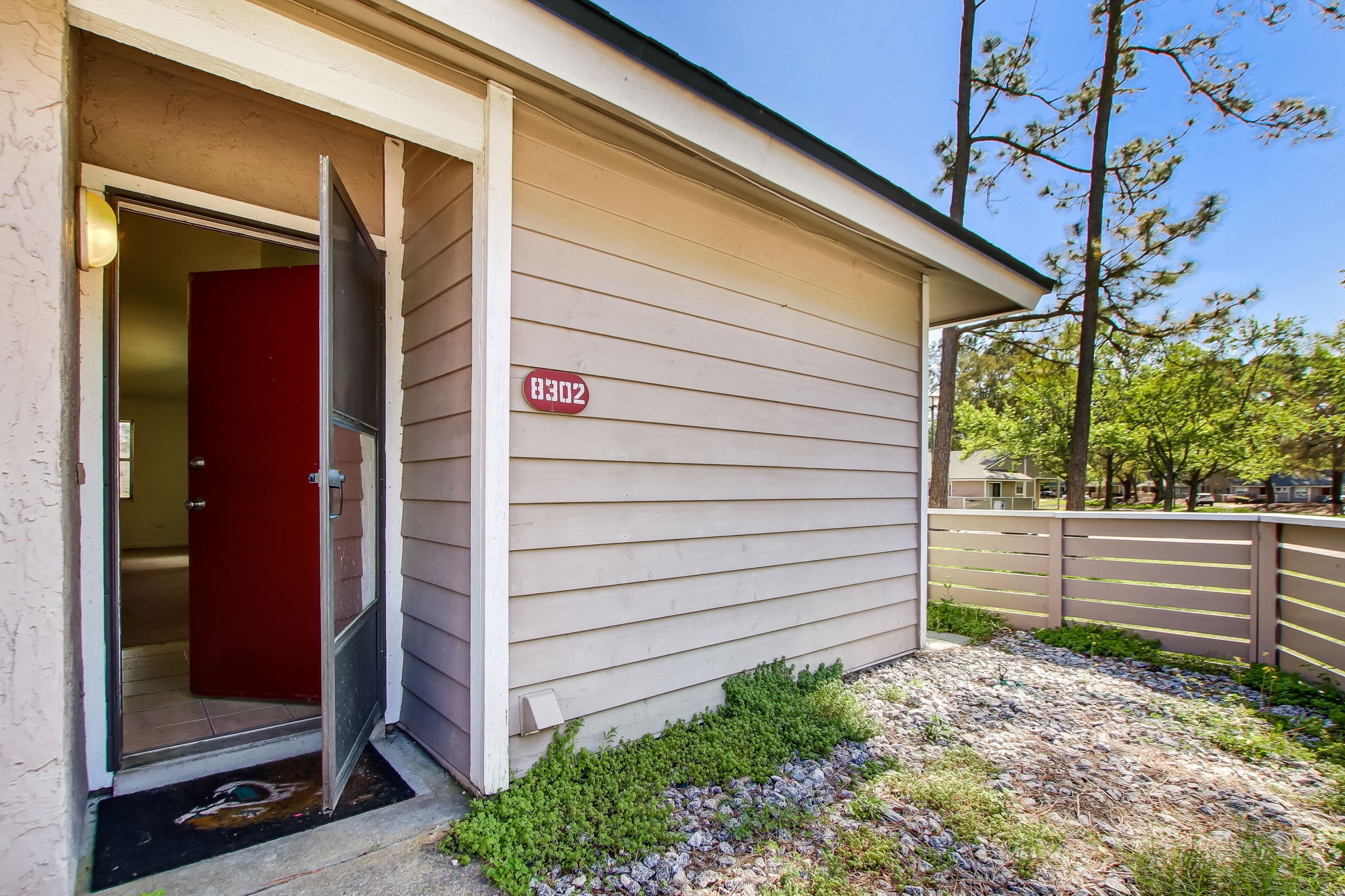 8302 Derbyshire Pl, Jacksonville, FL 32244, US Photo 7