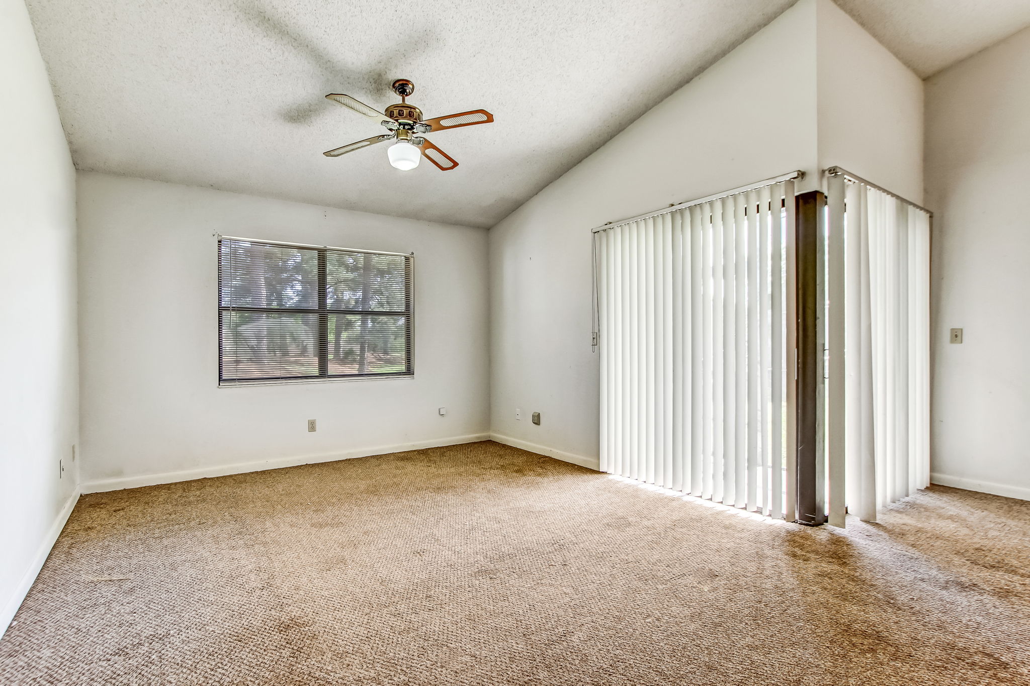 8302 Derbyshire Pl, Jacksonville, FL 32244, US Photo 13