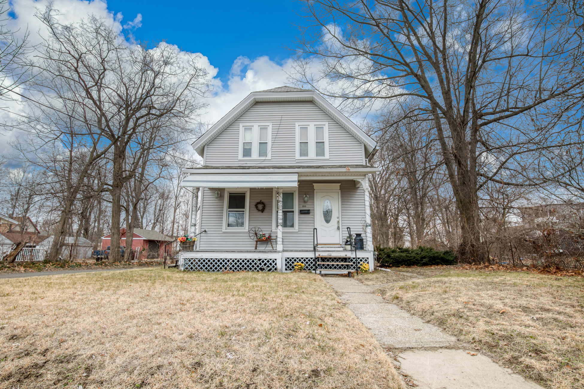 211 East St, Chicopee, MA 01020 Seven Roads Real Estate Media