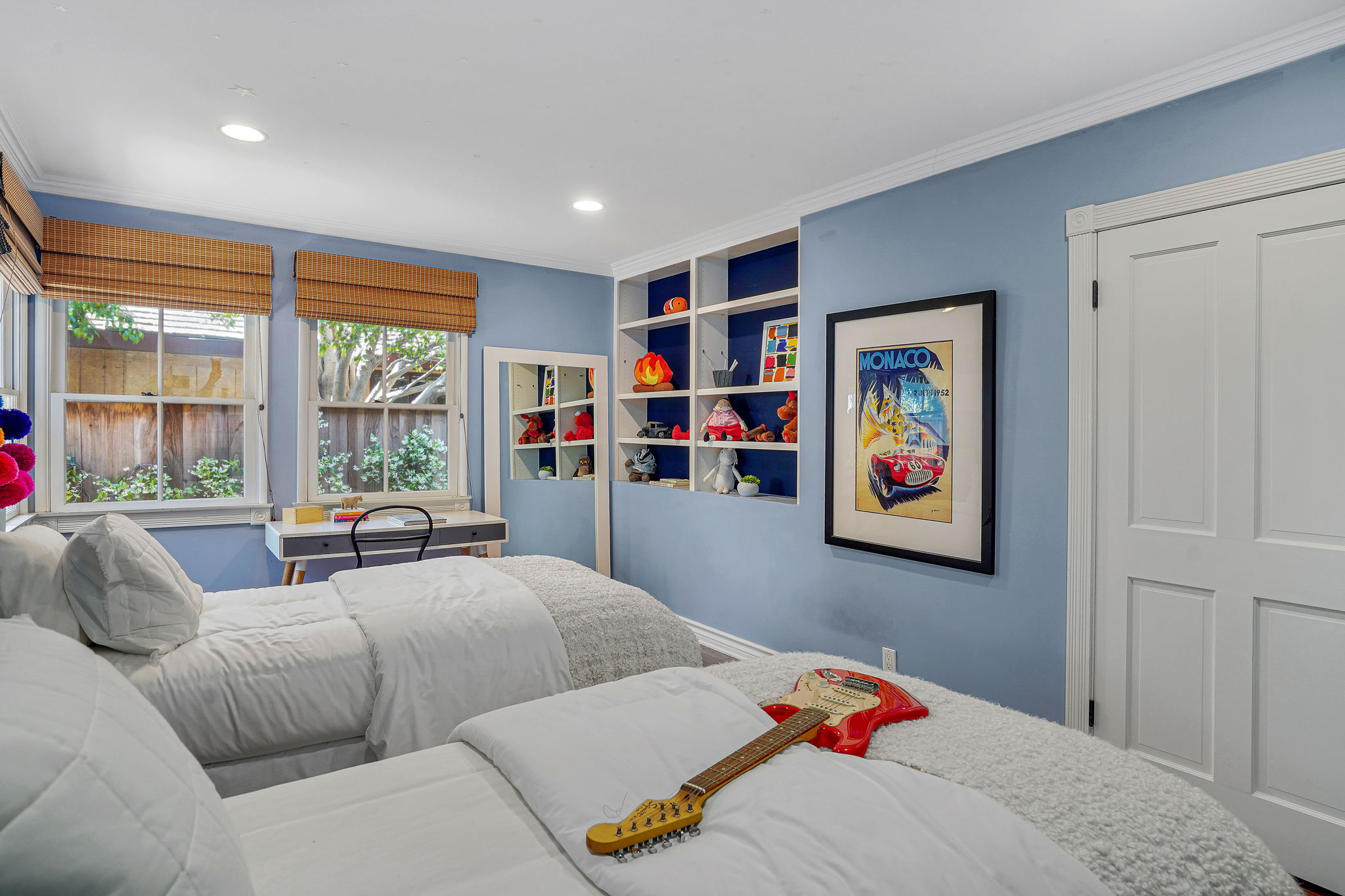 644 Hanley Avenue-40