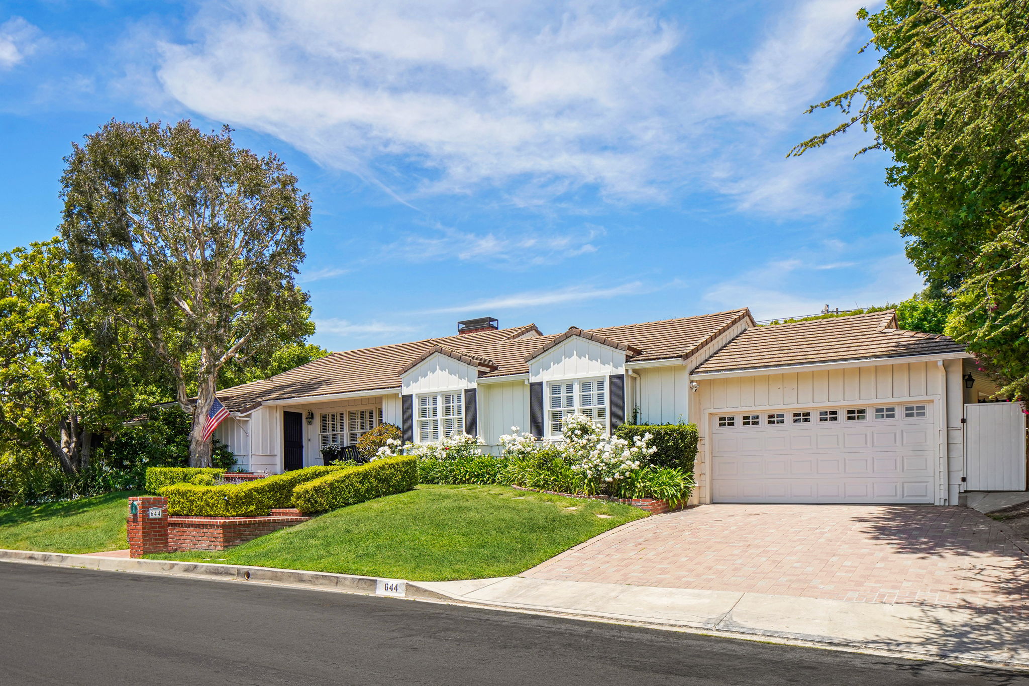 644 Hanley Avenue-1