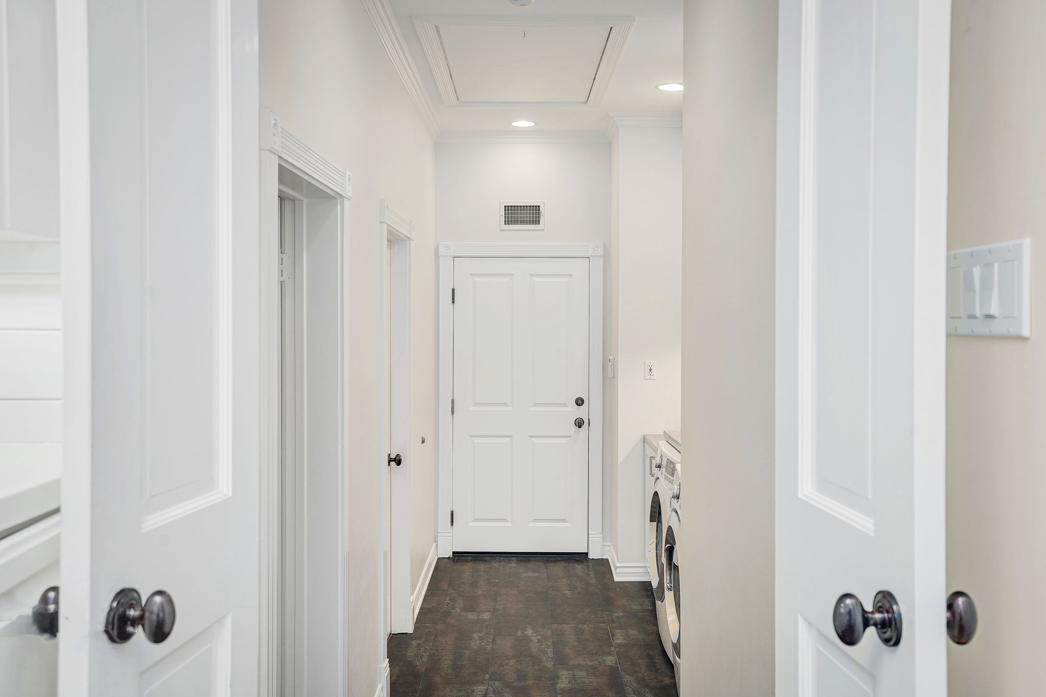 644 Hanley Avenue-30