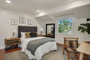 644 Hanley Avenue-37