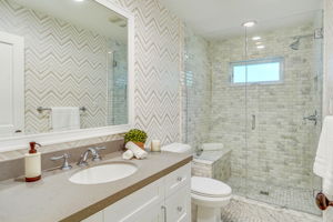 644 Hanley Avenue-32