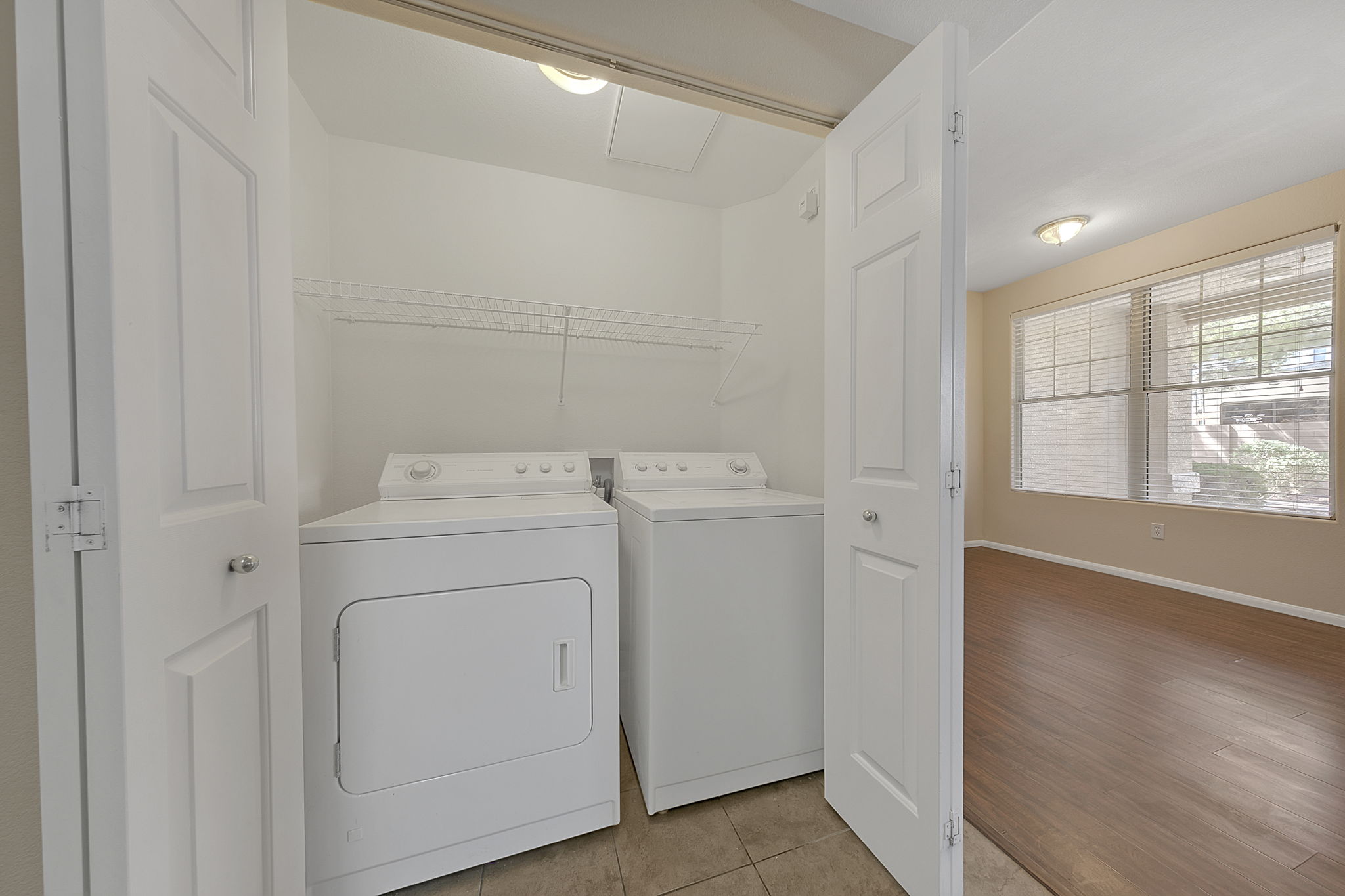 8555 W Russell Rd, Las Vegas, NV 89113, USA Photo 12