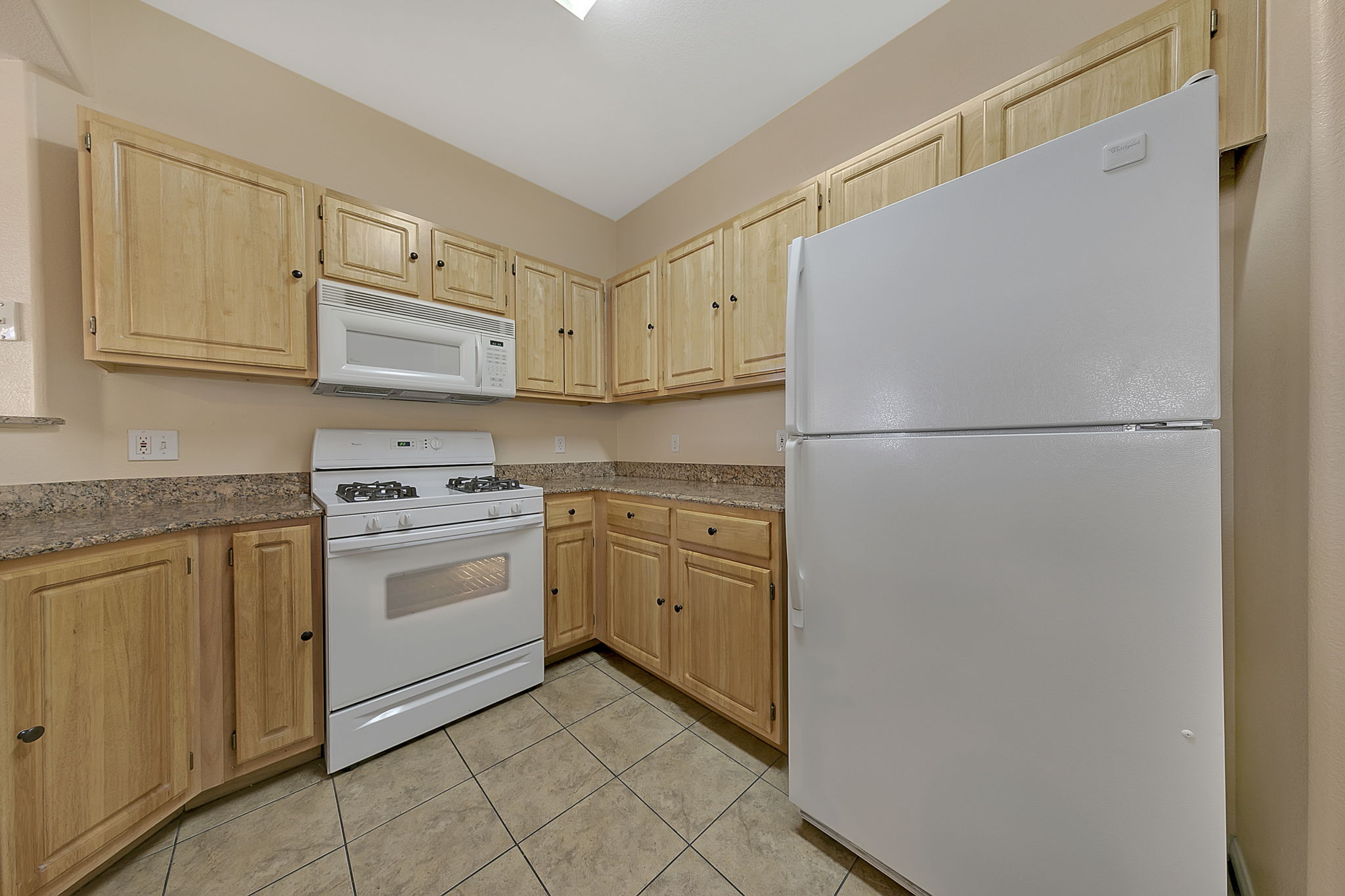 8555 W Russell Rd, Las Vegas, NV 89113, USA Photo 9