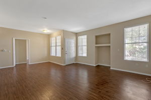 8555 W Russell Rd, Las Vegas, NV 89113, USA Photo 2