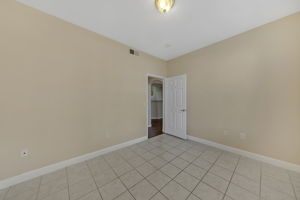 8555 W Russell Rd, Las Vegas, NV 89113, USA Photo 14