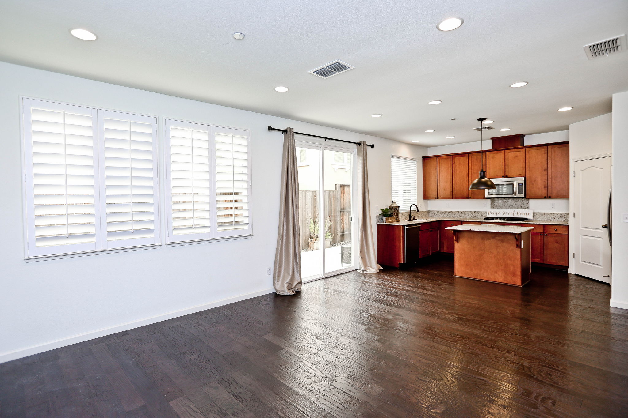 206 Ladybug Ln, Martinez, CA 94553, US Photo 7