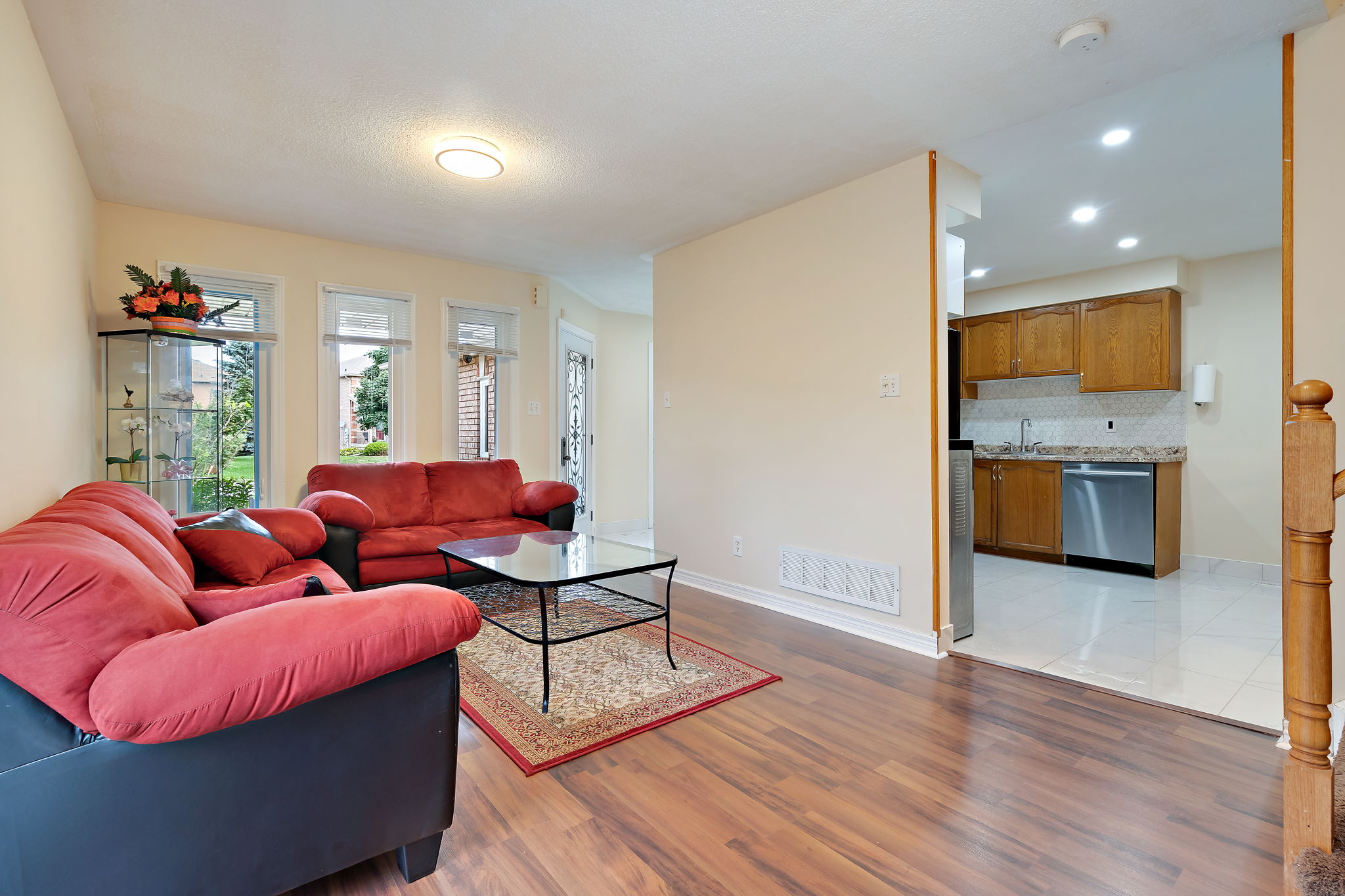 7 Brucker Rd, Barrie, ON L4N 8J2 JT Home Tours