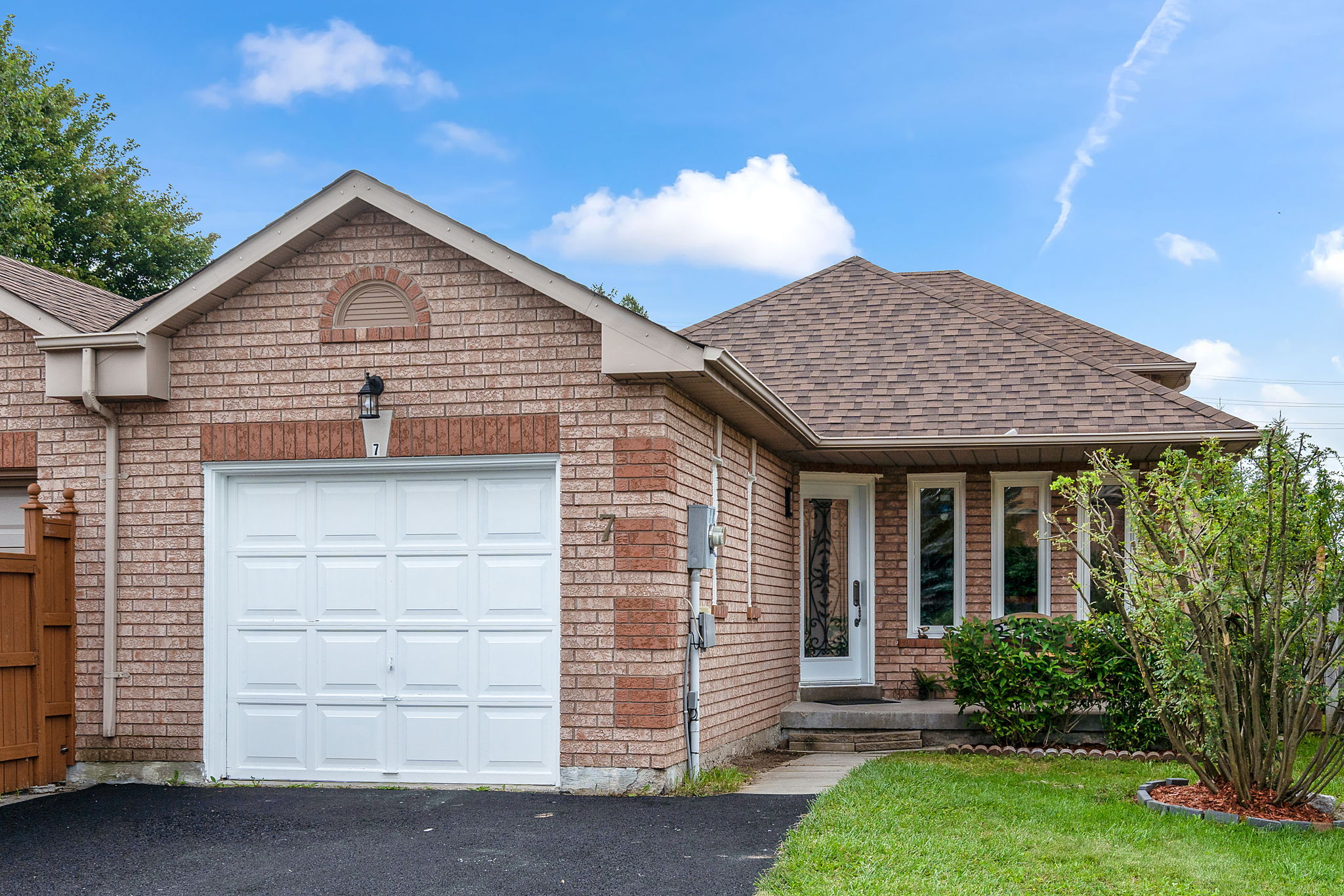7 Brucker Rd, Barrie, ON L4N 8J2 JT Home Tours