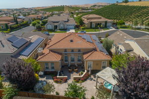  1851 Viognier Ct, Brentwood, CA 94513, US Photo 2