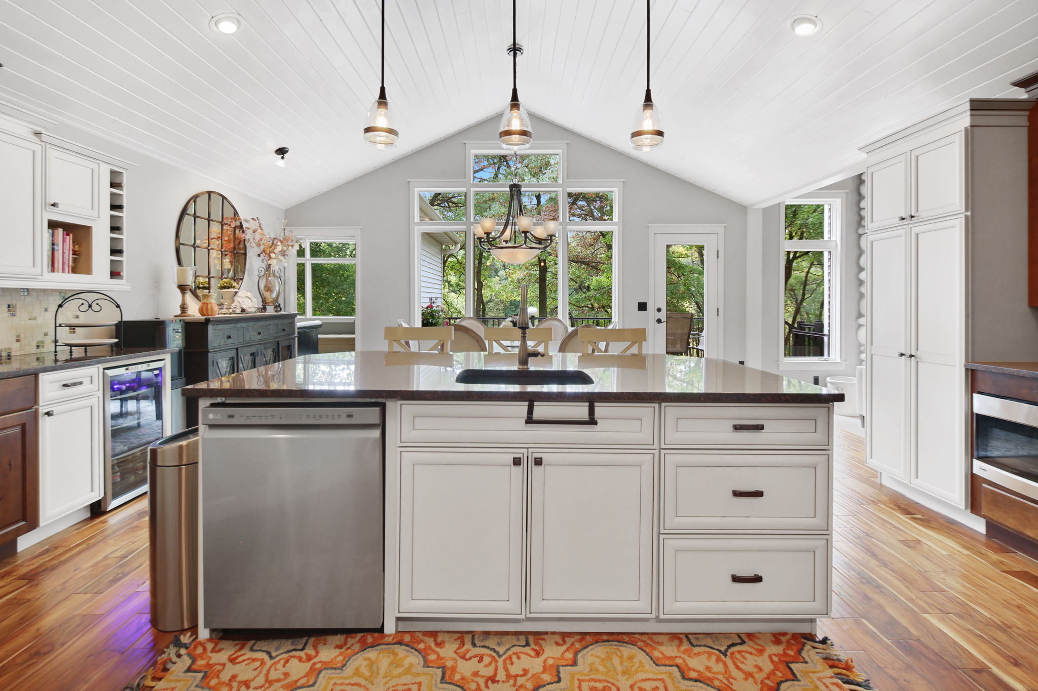 1990 Safari Trail, Eagan, MN 55122, US Photo 19