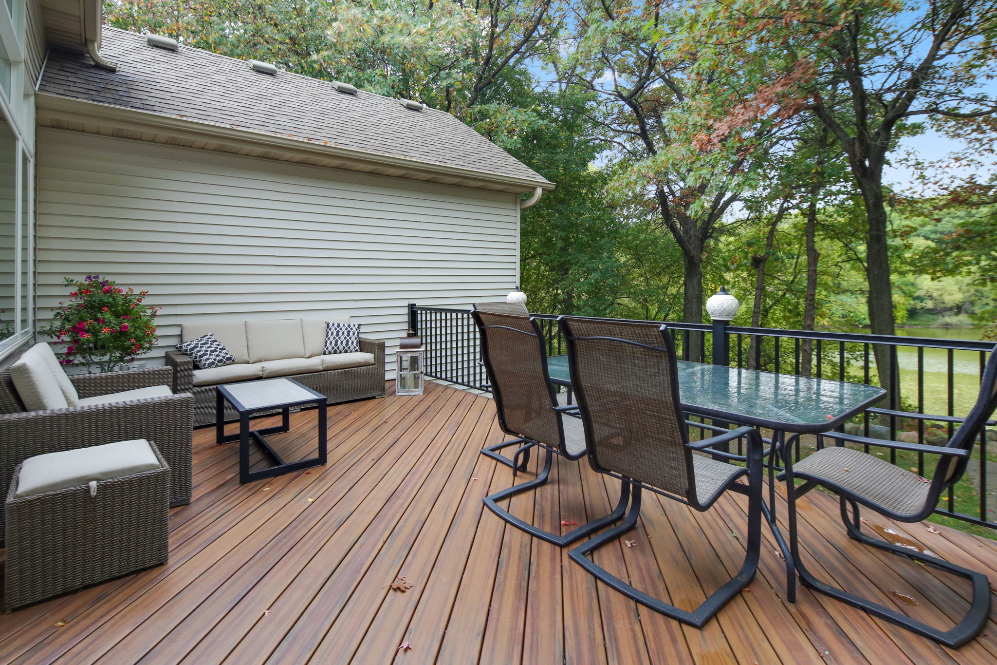 1990 Safari Trail, Eagan, MN 55122, US Photo 12