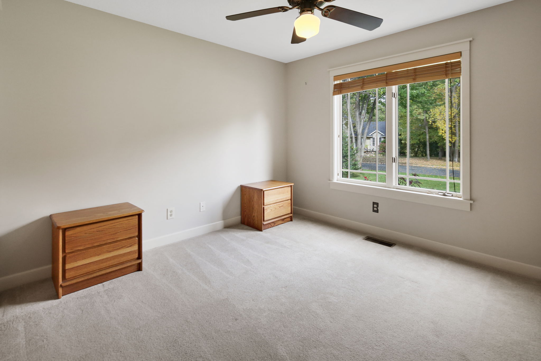 1990 Safari Trail, Eagan, MN 55122, US Photo 41