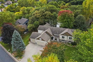 1990 Safari Trail, Eagan, MN 55122, US Photo 4