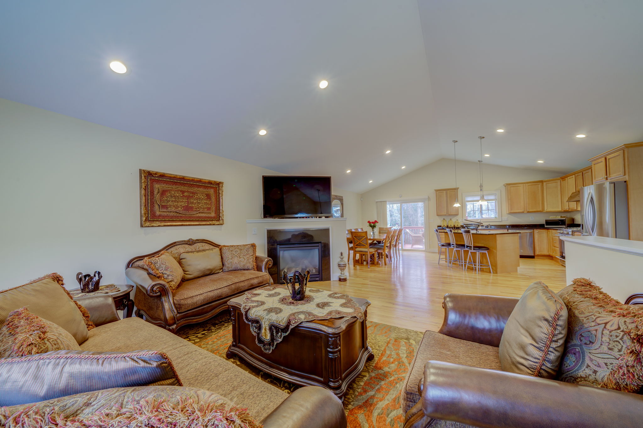 38 Forest Rd, Milford, CT 06461 Ed McCullough Photography