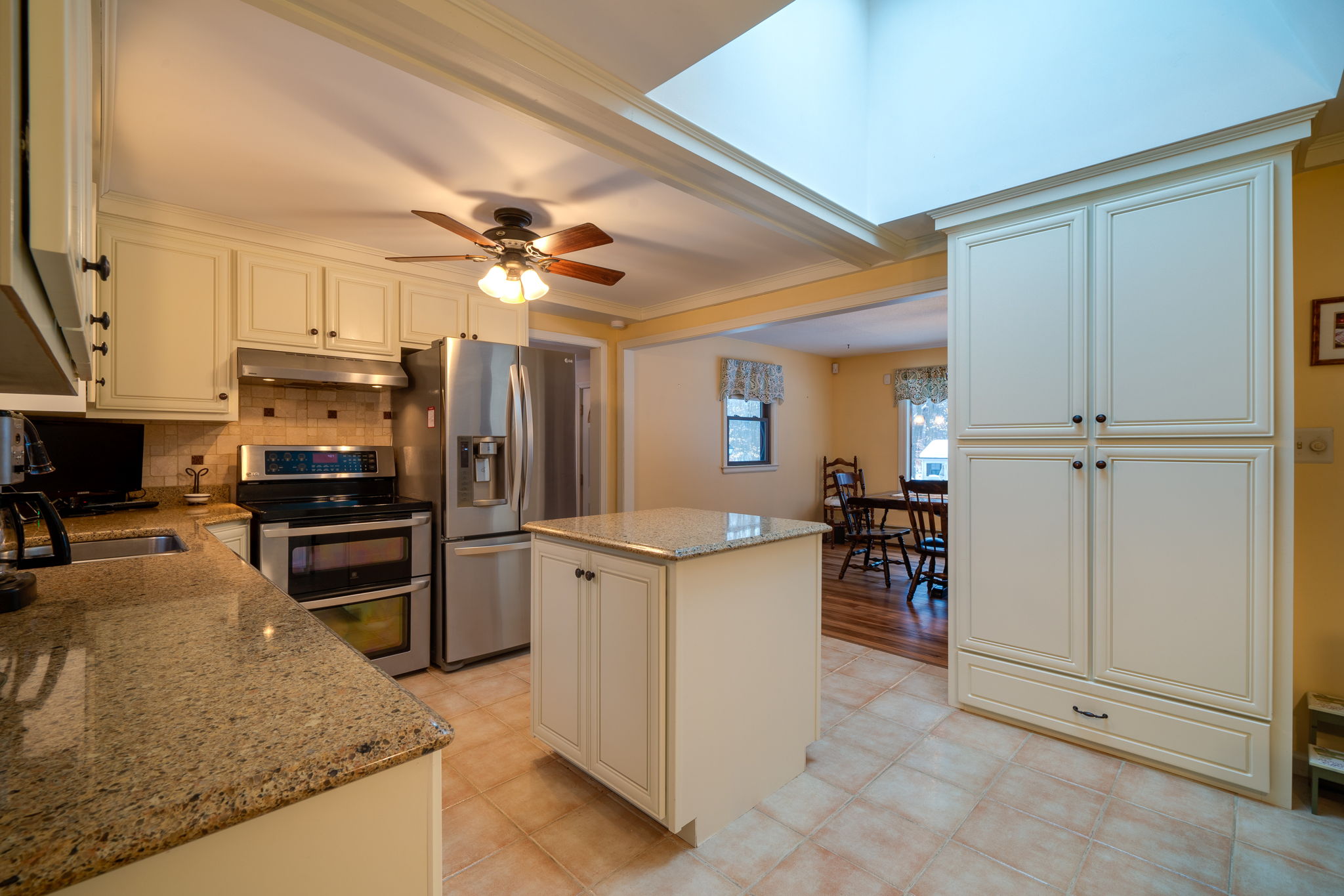 419 Camp St, Bristol, CT 06010, US Photo 16