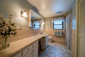 419 Camp St, Bristol, CT 06010, US Photo 41