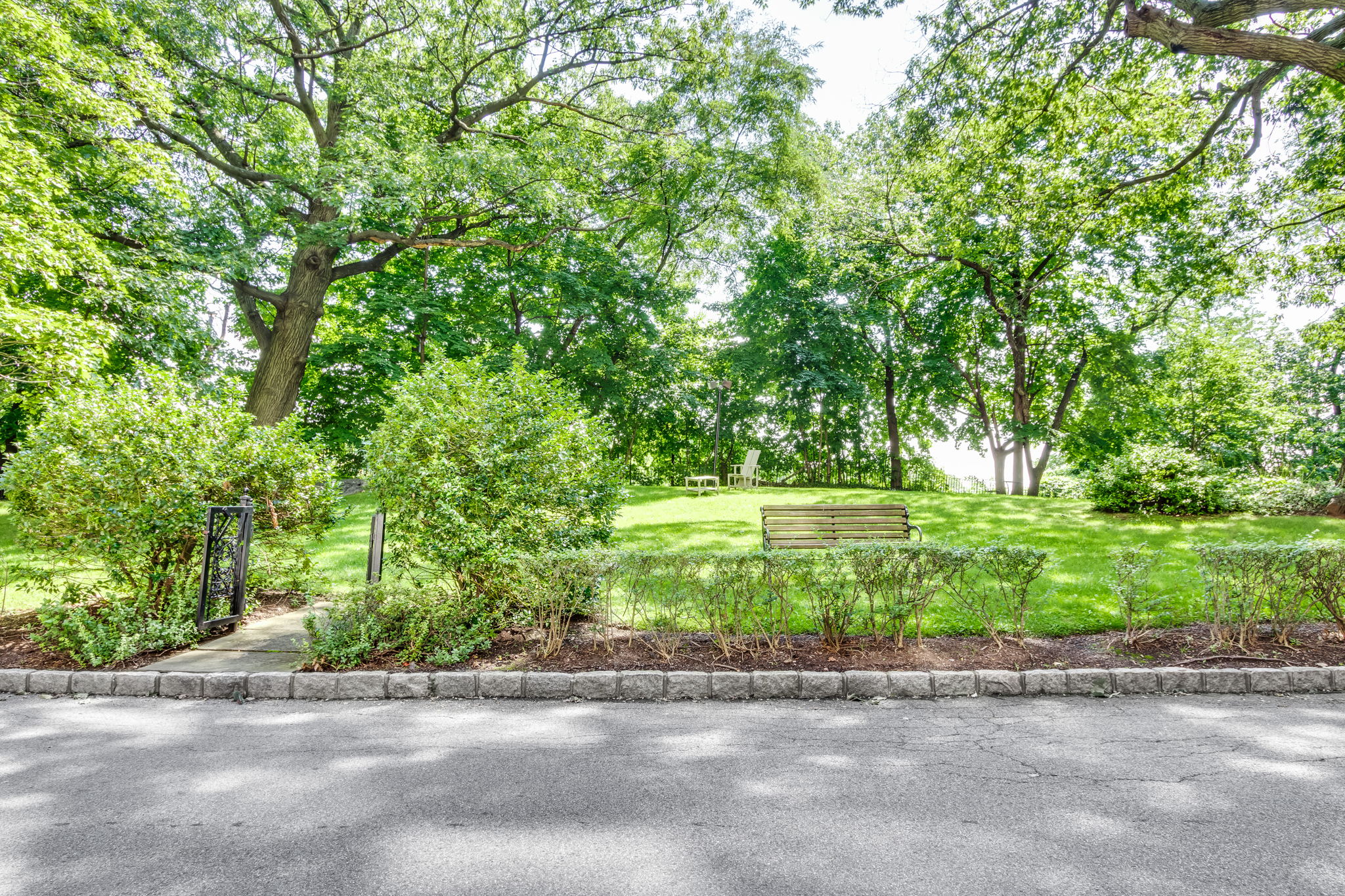 4525 Henry Hudson Pkwy, Bronx, NY 10471, USA Photo 31