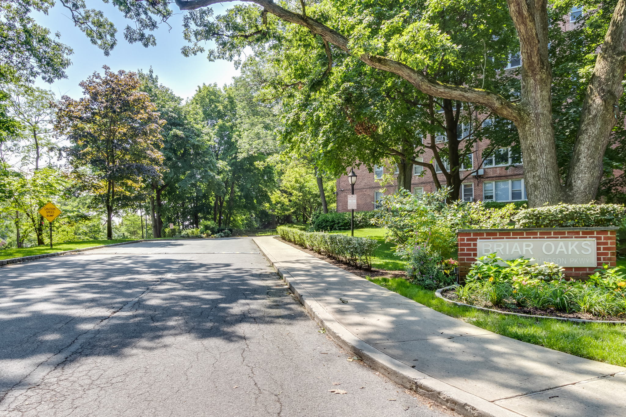 4525 Henry Hudson Pkwy, Bronx, NY 10471, USA Photo 29